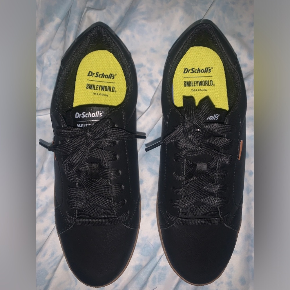 Dr. Scholl's x SmileyWorld "Time Off" Lace-Up Sneakers